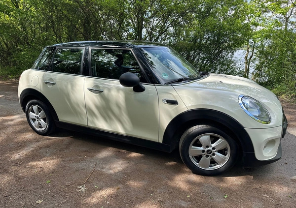 MINI ONE cena 45900 przebieg: 36000, rok produkcji 2015 z Wrocław małe 407